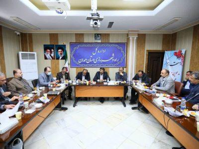 تاکید استاندار همدان بر اجرای ضربتی قانون جوانی جمعیت