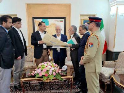 با بدرقه وزیر کشور فرمانده ارتش و وزیر کشور پاکستان تهران را ترک کردند