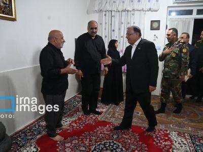 تجلیل استاندار گلستان از خانواده شهید جنگ ۴۰ روزه