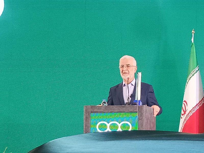 وزیر کشور: استانداران یک روز هفته را به مسایل صنعت اختصاص دهند