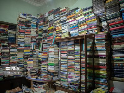 «با کتاب گفتوگو کنیم» شعار سیوچهارمین هفته کتاب شد