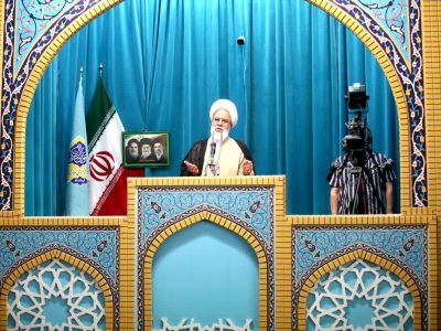تأکید امام جمعه کرمانشاه بر حفظ وحدت و انسجام ملی
