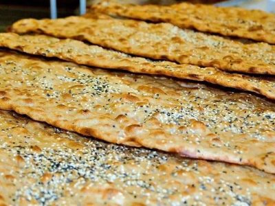 فروش کیلویی نان به نفع مصرف کنندگان است/ مشکل آزادپزها در تامین آرد