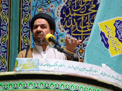 خطیب جمعه خمین: کلید امنیت و تعادل اقتصاد جهانی در دست ایران است