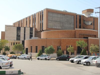 نیاز ۲ هزار میلیارد ریالی برای تجهیز بزرگترین کتابخانه عمومی کشور در اراک