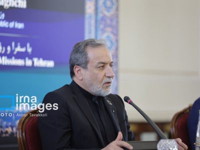 پیام اینستاگرامی وزیر امور خارجه در خصوص سفر لاوروف به تهران