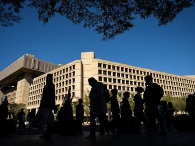 ۲ مامور سابق پلیس فدرال آمریکا در پرونده پسر بایدن متهم شدند