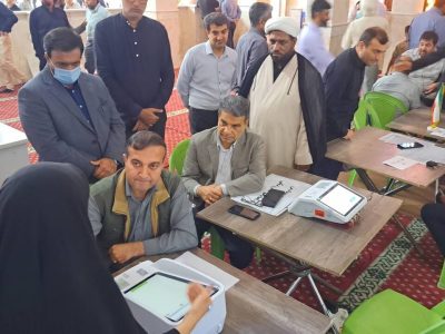 طرح نمادین انتخابات تمامالکترونیک شوراهای اسلامی شهر و روستا در بندرعباس برگزار شد